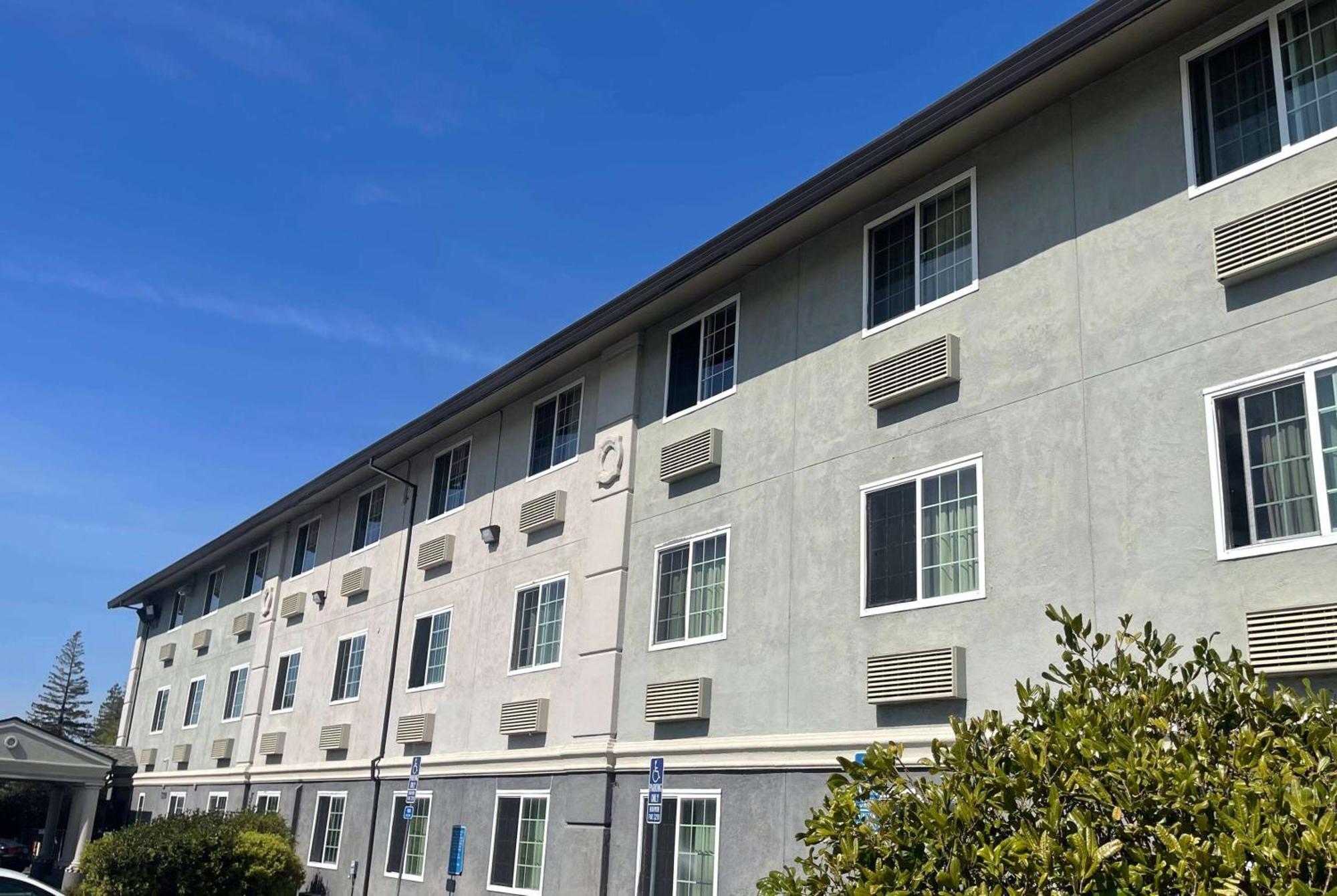 Hotel Super 8 By Wyndham Sacramento/Florin Rd Freeport Exterior foto